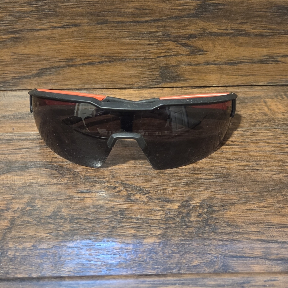 Milwaukee Tinted Safety Glasses Black And Red